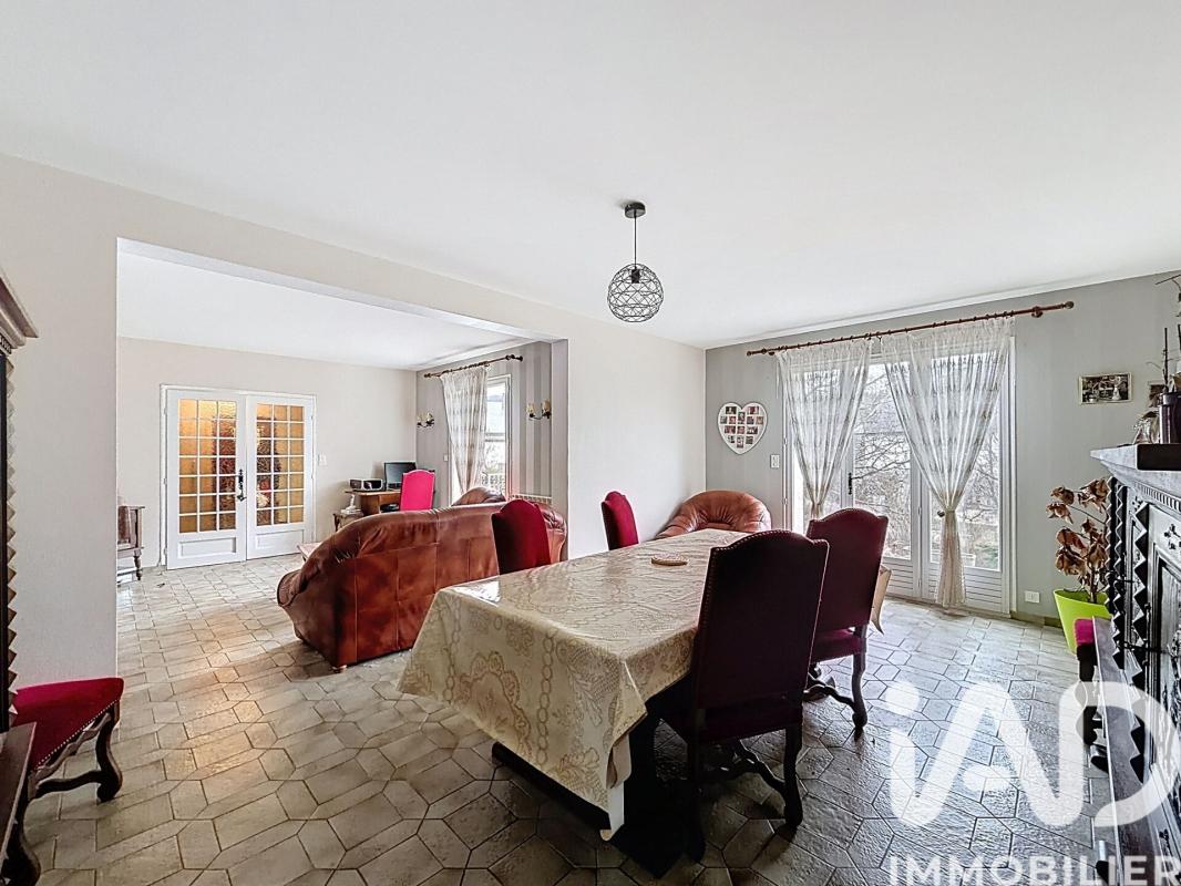 Maison 7 Pièce(s) Le Malzieu-Ville - Photo 3
