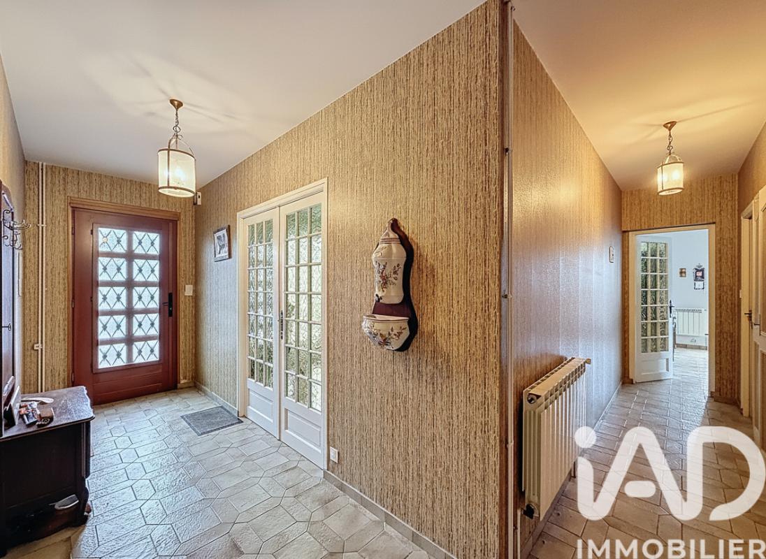 Maison 7 Pièce(s) Le Malzieu-Ville - Photo 5