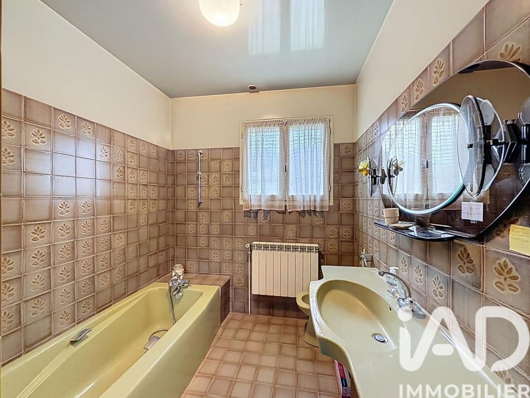 Maison 7 Pièce(s) Le Malzieu-Ville - Photo 10