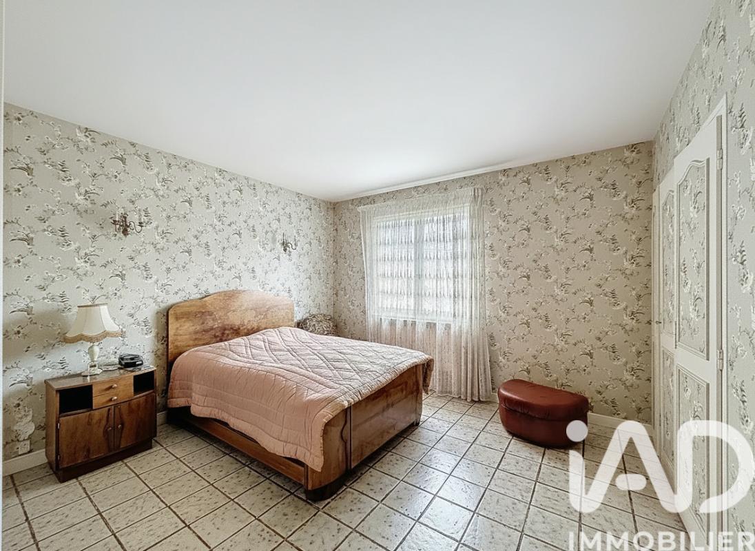 Maison 7 Pièce(s) Le Malzieu-Ville - Photo 11