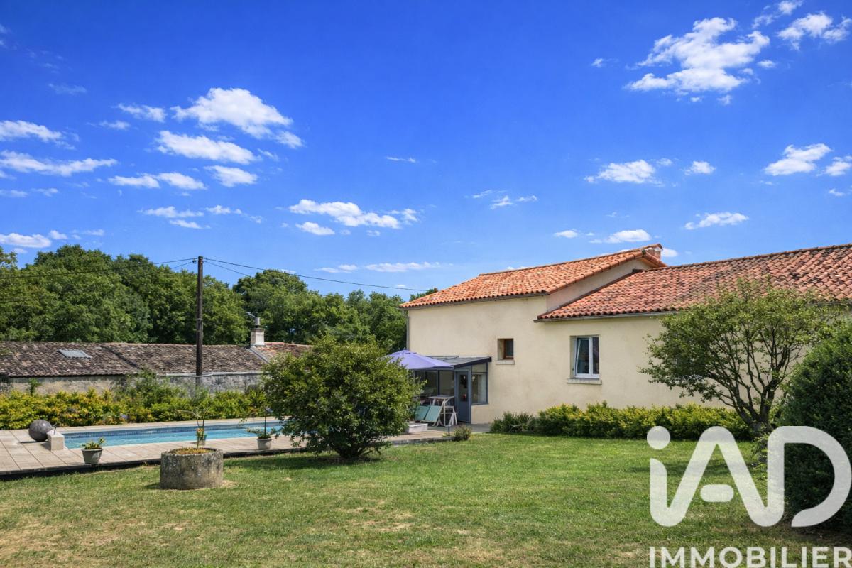 Maison 6 Pièce(s) Saint-Romans-lès-Melle - Photo 11