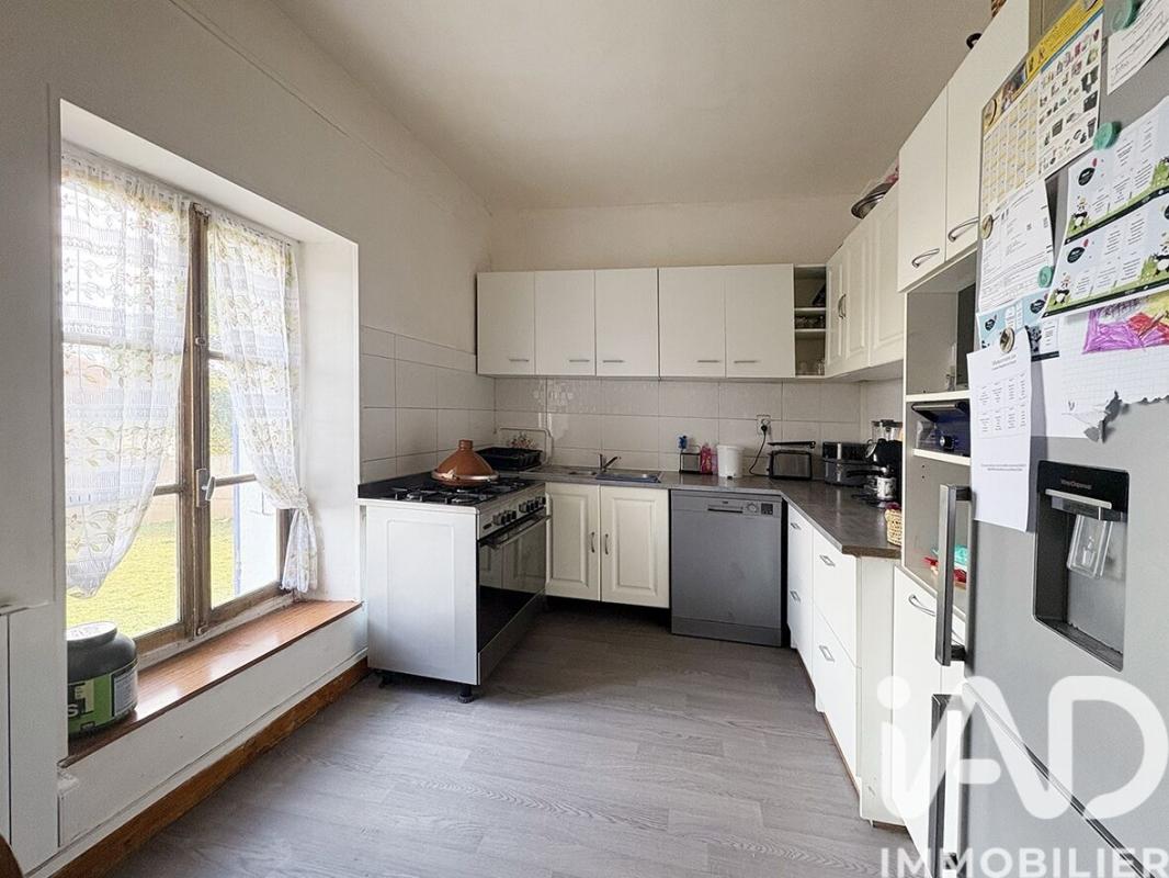 Maison de village 7 Pièce(s) Sougères-en-Puisaye