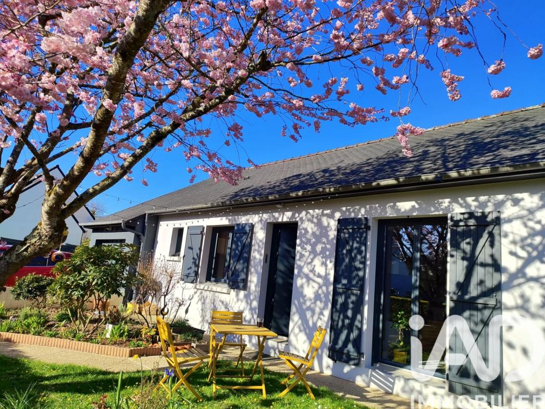 Maison 5 Pièce(s) Montreuil-le-Gast