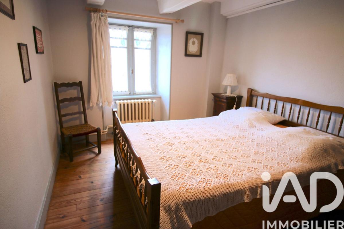 Maison 4 Pièce(s) Saint-Bonnet-le-Bourg - Photo 2