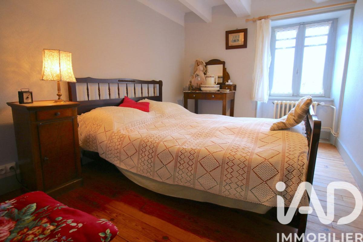 Maison 4 Pièce(s) Saint-Bonnet-le-Bourg - Photo 3