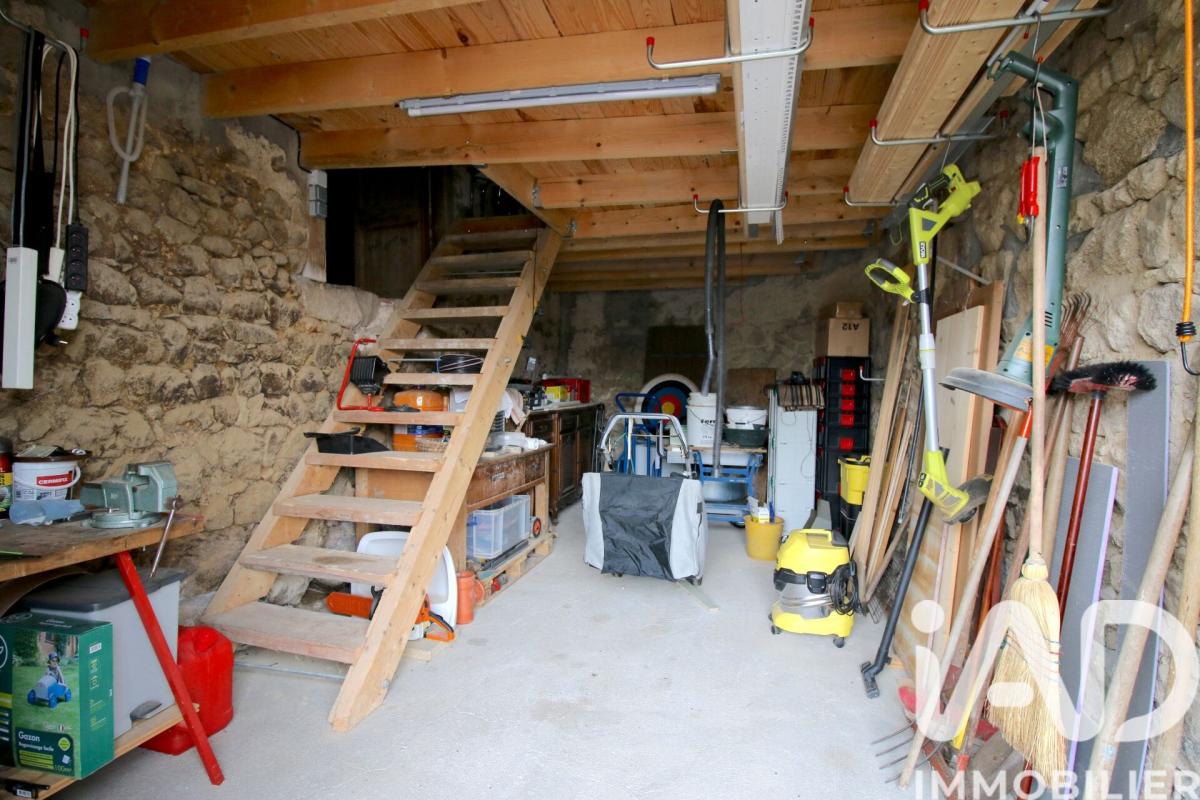 Maison 4 Pièce(s) Saint-Bonnet-le-Bourg - Photo 17
