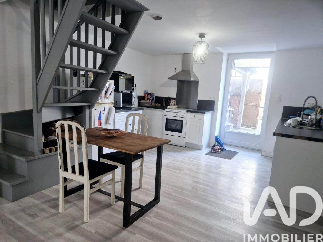 Maison 5 Pièce(s) Mirebeau