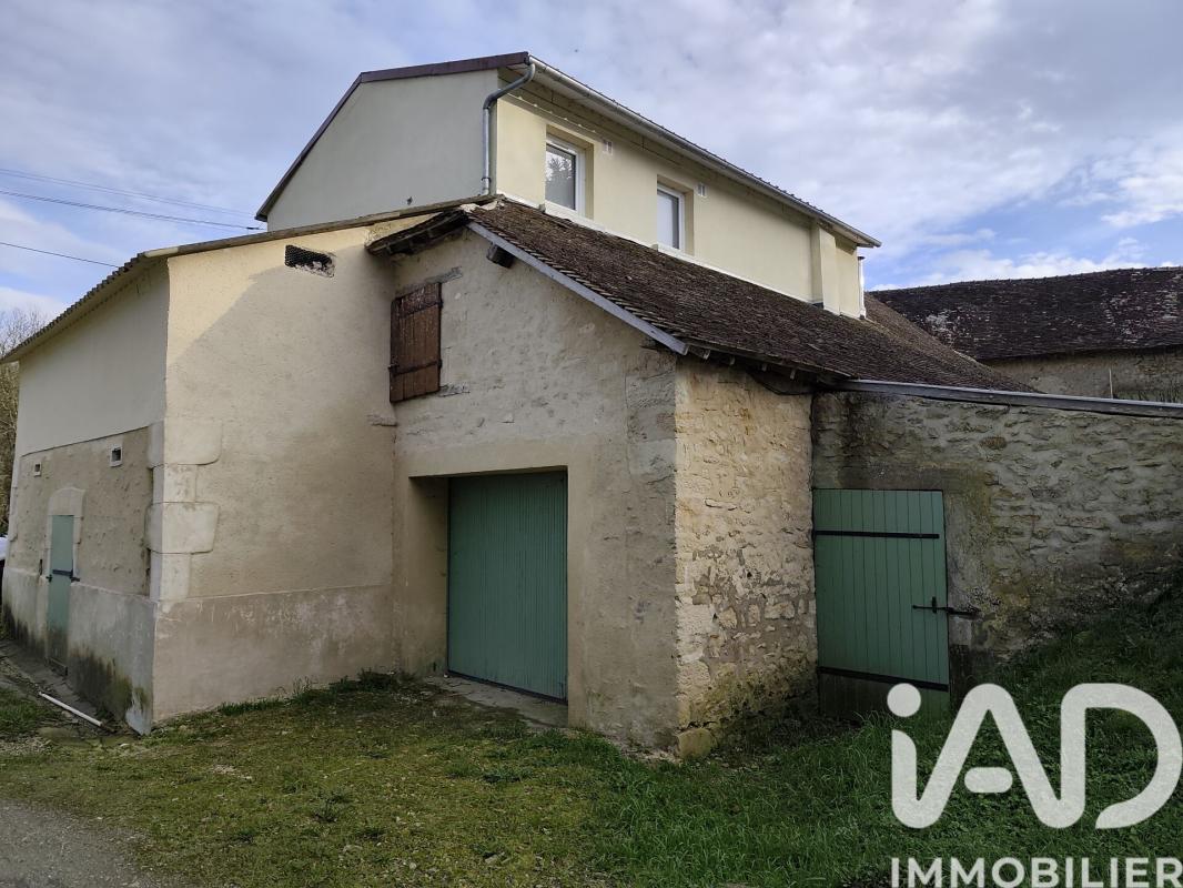 Maison 4 Pièce(s) Aillières-Beauvoir - Photo 1