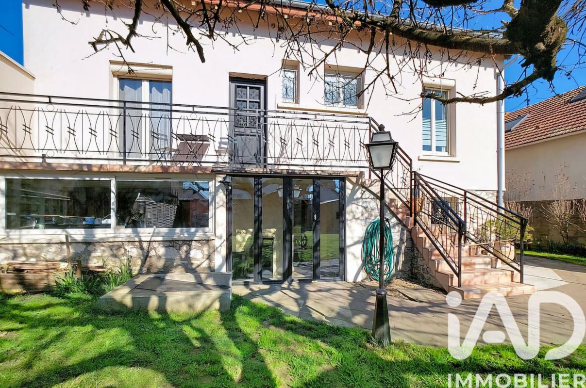 Maison 6 Pièce(s) Varennes-sur-Seine
