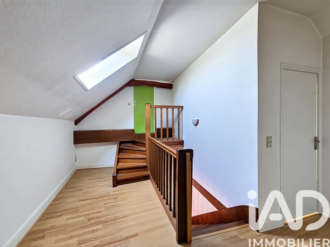 Maison 8 Pièce(s) Vinneuf