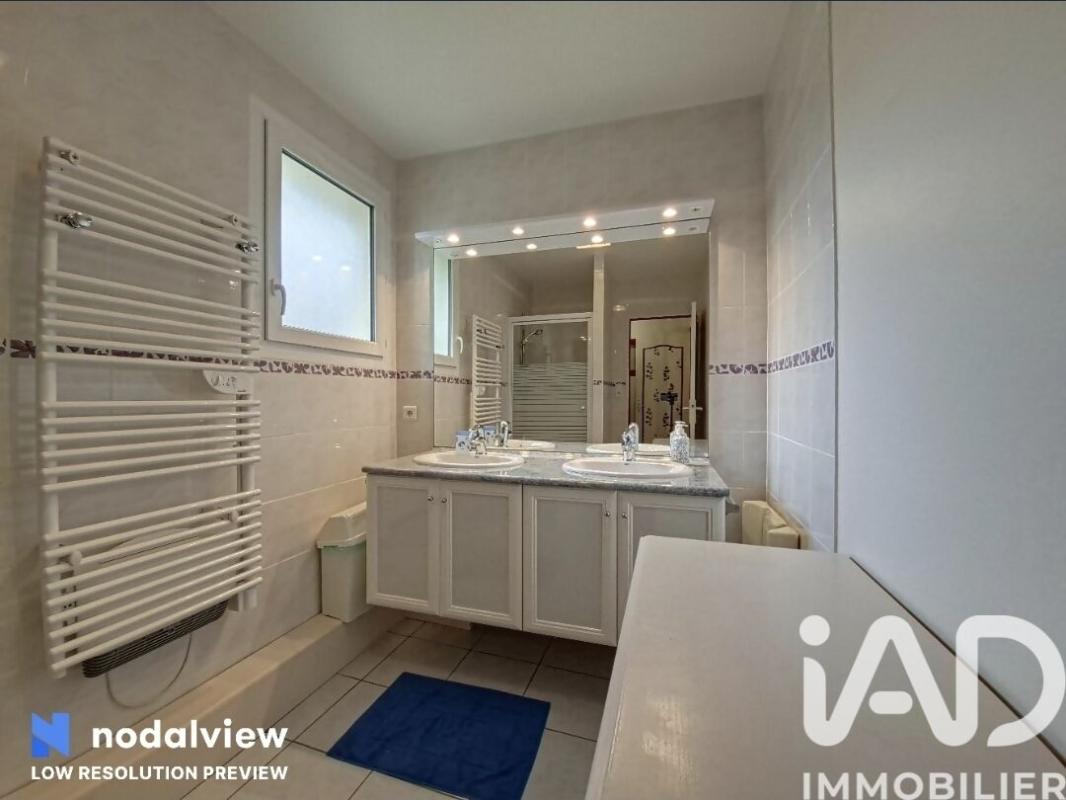 Maison 9 Pièce(s) Saint-Martial-de-Gimel - Photo 22