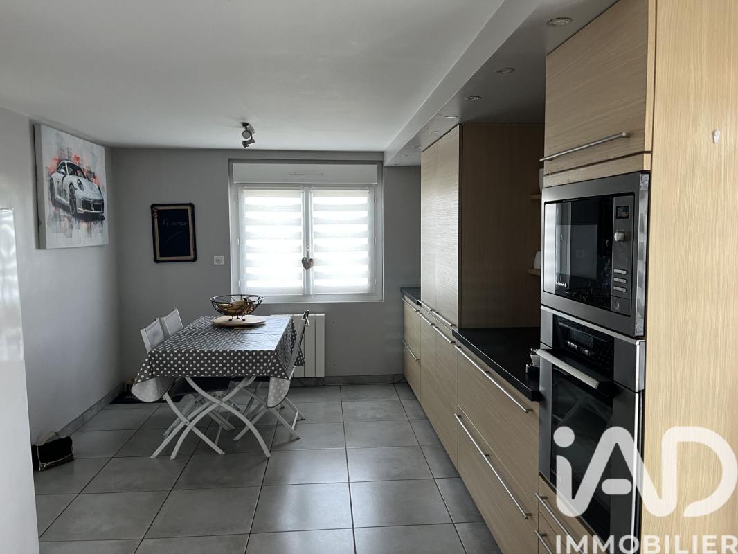 Maison 7 Pièce(s) Saint-Romain-de-Benet - Photo 11