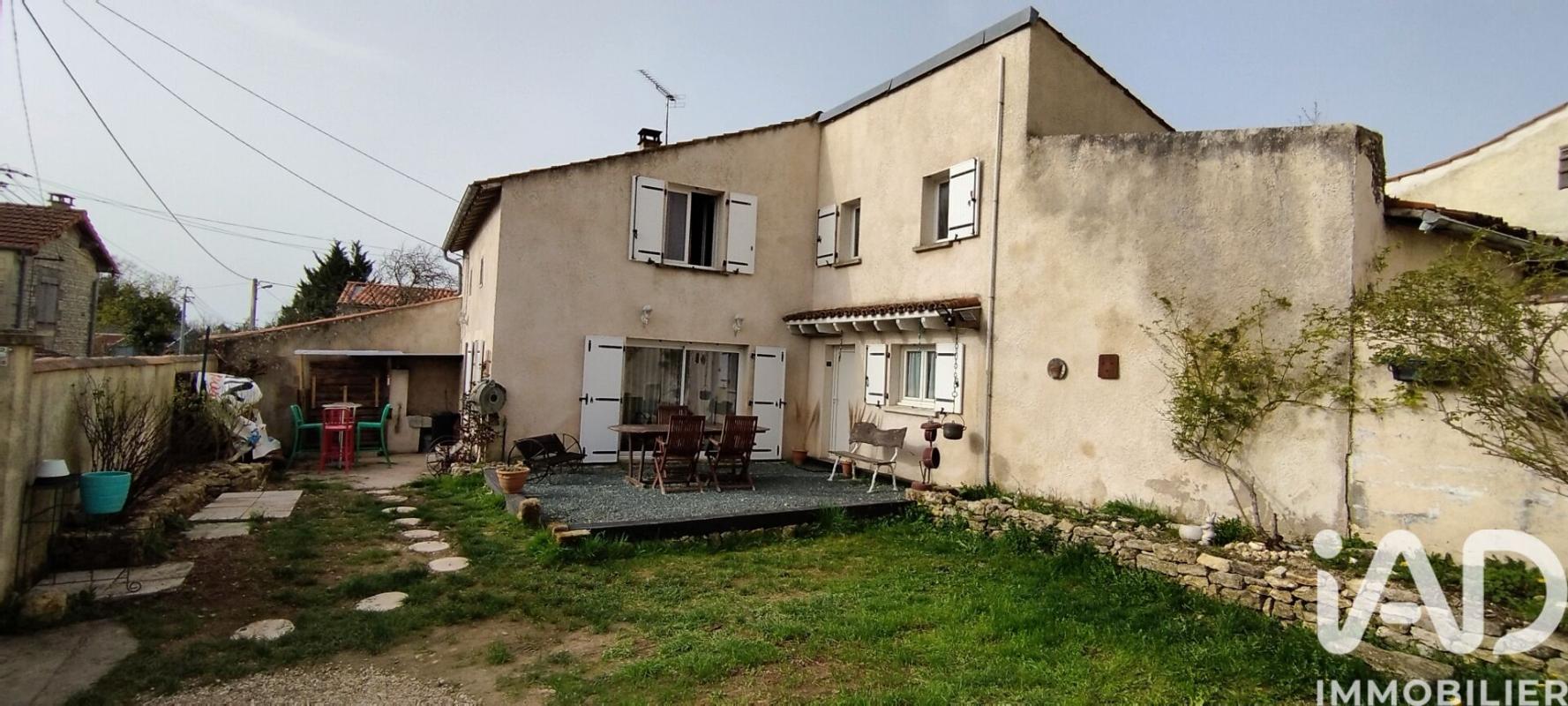 Maison 4 Pièce(s) Néré