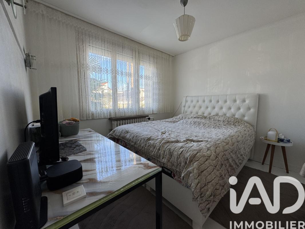 Pavillon 5 Pièce(s) Châteaudun