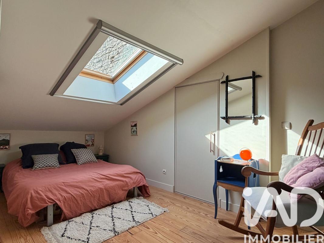 Maison 8 Pièce(s) Saint-Fraigne