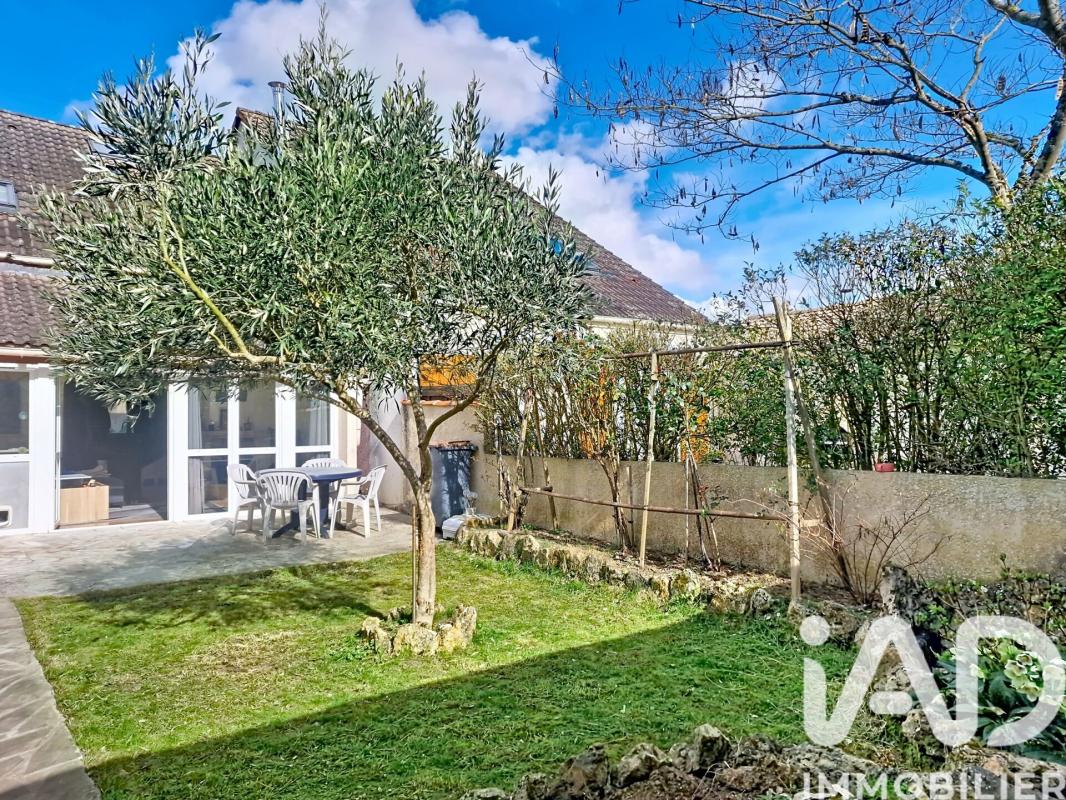 Maison 5 Pièce(s) Nandy