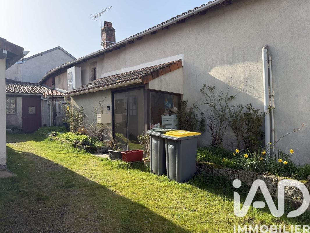 Maison 5 Pièce(s) Vernoux-en-Gâtine - Photo 2