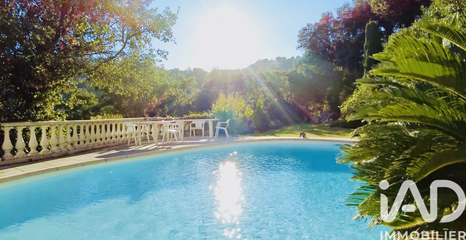 Demeure 7 Pièce(s) Auribeau-sur-Siagne