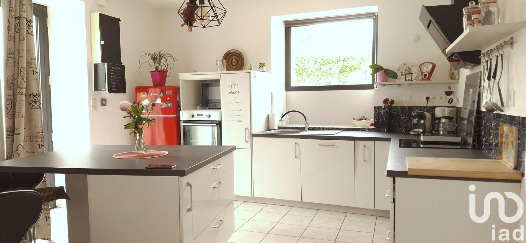 Maison 5 Pièce(s) Val-d'Izé