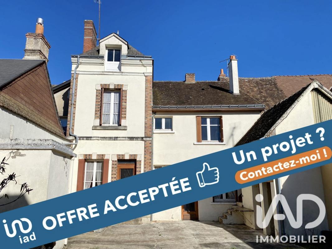 Maison de ville 8 Pièce(s) Château-Renault