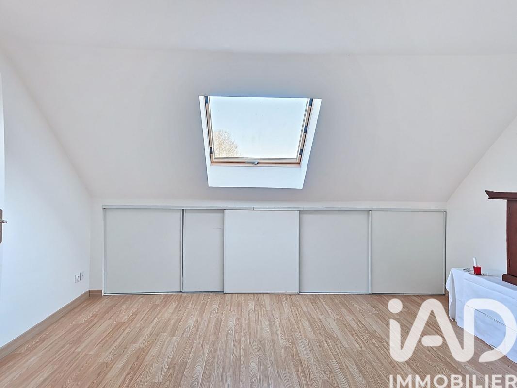 Maison 5 Pièce(s) Le Mesnil-Saint-Denis - Photo 12