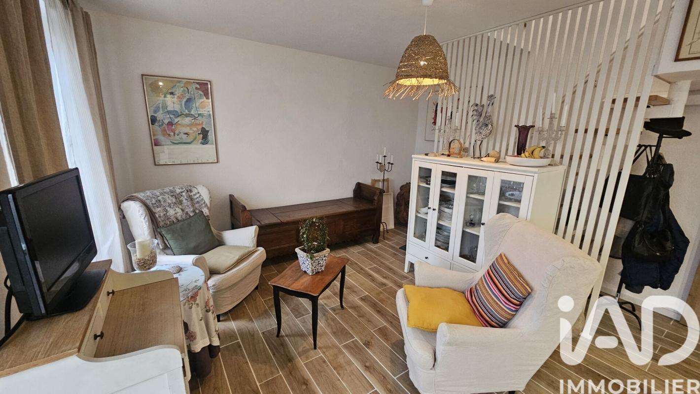 Maison de ville 4 Pièce(s) Guerlesquin