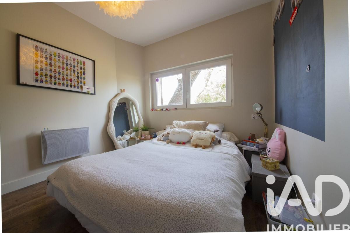 Maison 6 Pièce(s) La Roque-sur-Pernes