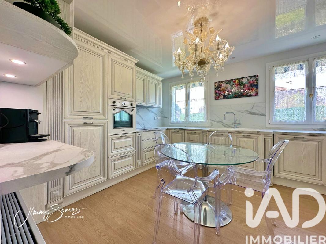 Maison traditionnelle 6 Pièce(s) Pontault-Combault