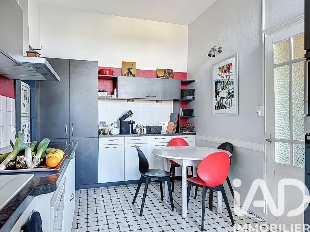 Maison 11 Pièce(s) Parthenay - Photo 11