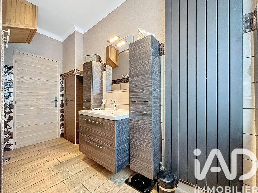 Maison traditionnelle 5 Pièce(s) Laning