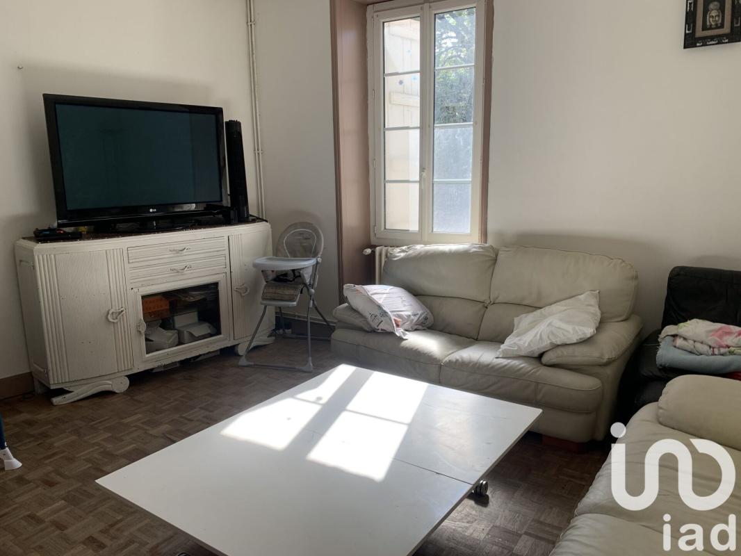 Maison 5 Pièce(s) Barbezieux-Saint-Hilaire - Photo 2