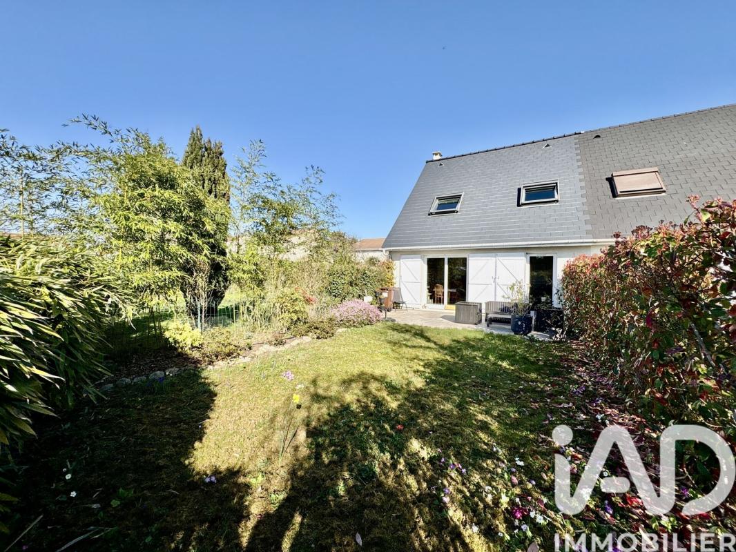 Maison 6 Pièce(s) Le Coudray-Montceaux