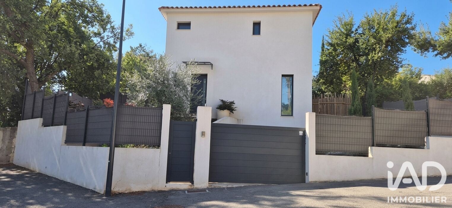 Maison 4 Pièce(s) La Destrousse