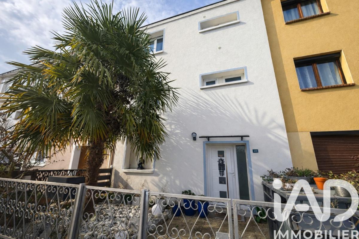 Pavillon 5 Pièce(s) La Queue-en-Brie