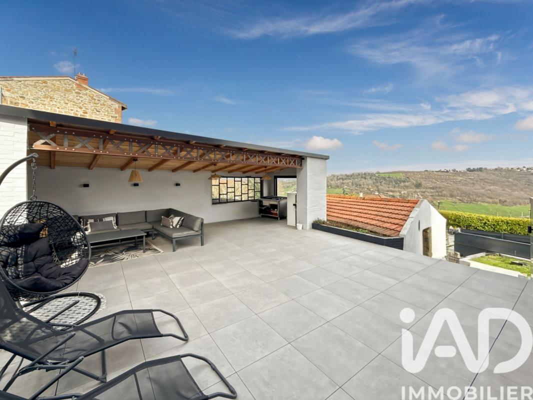 Maison en pierre 4 Pièce(s) Saint-Genest-Lerpt