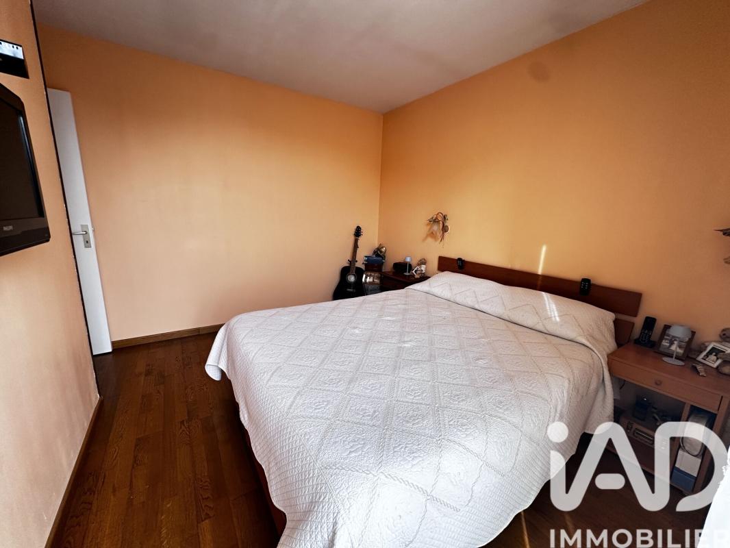 Maison de ville 4 Pièce(s) Saint-Pierre-du-Perray