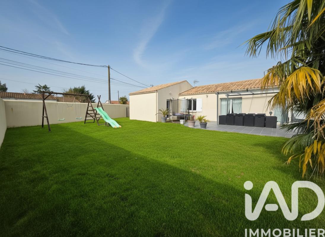 Maison 5 Pièce(s) Saint-Just-Luzac