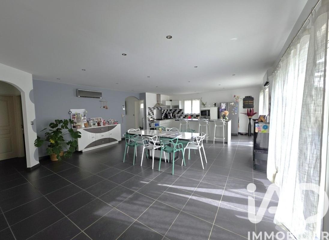 Maison 5 Pièce(s) Saint-Just-Luzac - Photo 5