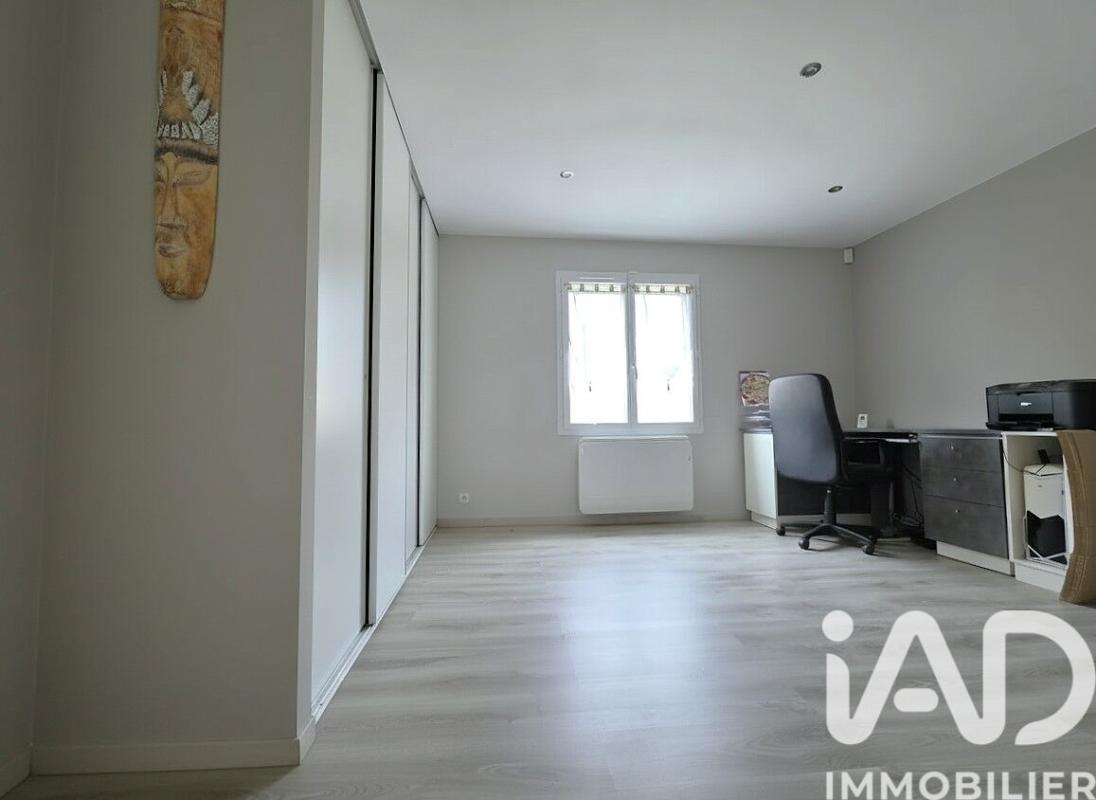Maison 5 Pièce(s) Saint-Just-Luzac - Photo 11