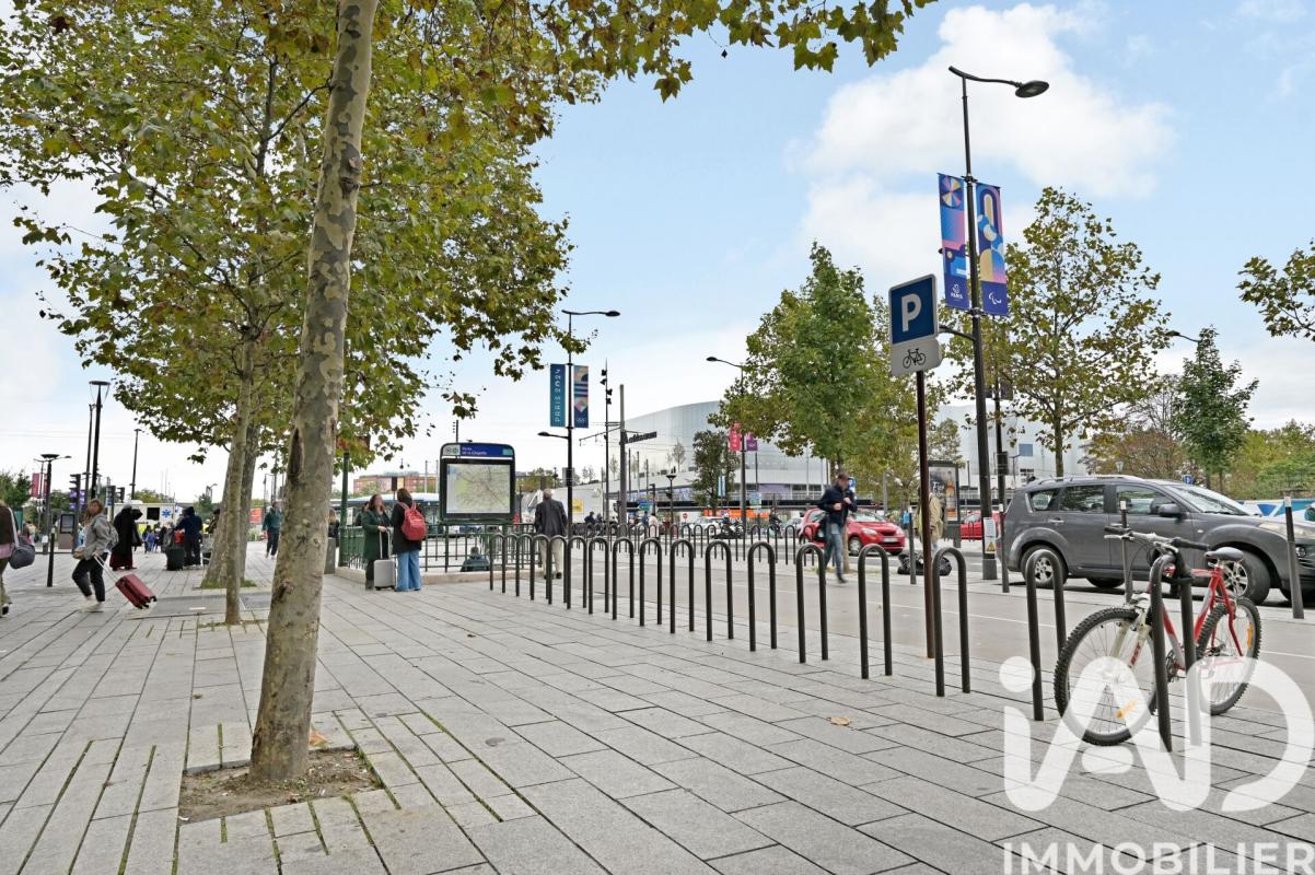 Appartement 2 Pièce(s) Paris 18eme Arrondissement