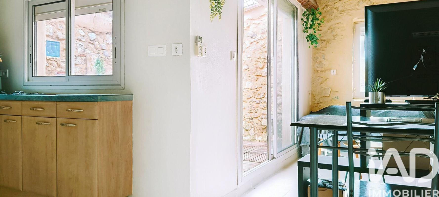 Maison de village 2 Pièce(s) Névian