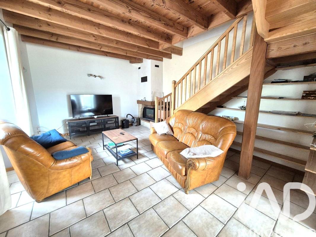 Maison 4 Pièce(s) Saint-Loup-Lamairé - Photo 4