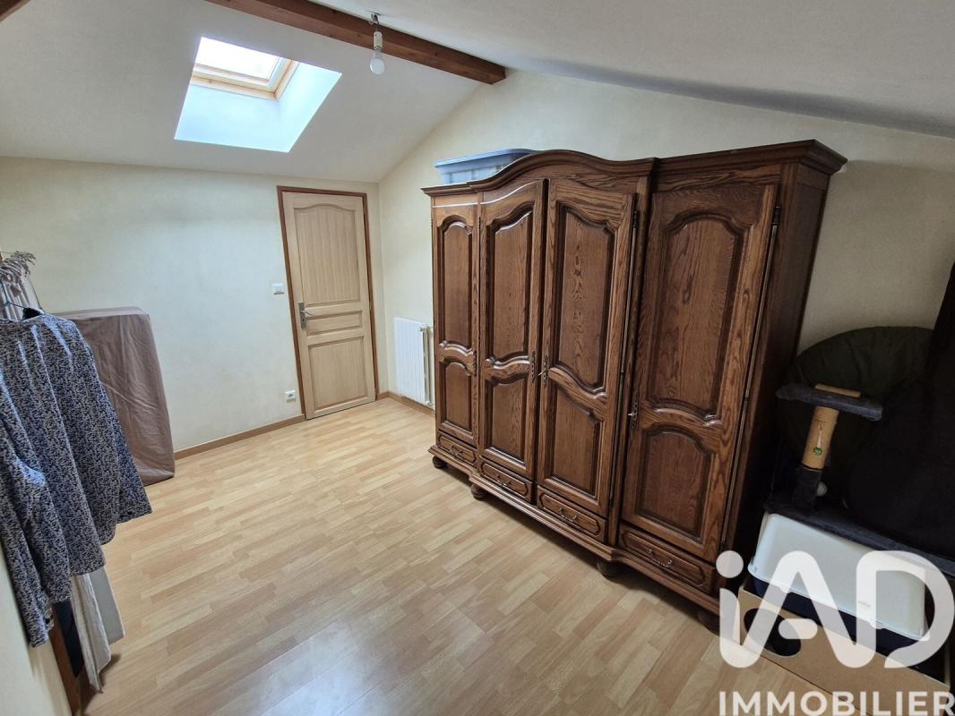Maison 4 Pièce(s) Saint-Loup-Lamairé - Photo 8