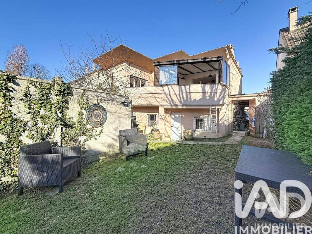 Maison 7 Pièce(s) Houilles