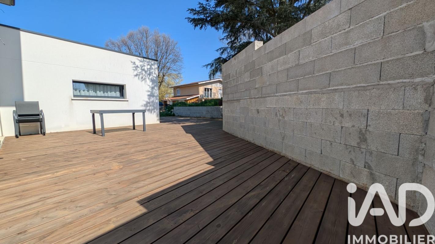 Maison 5 Pièce(s) Larra