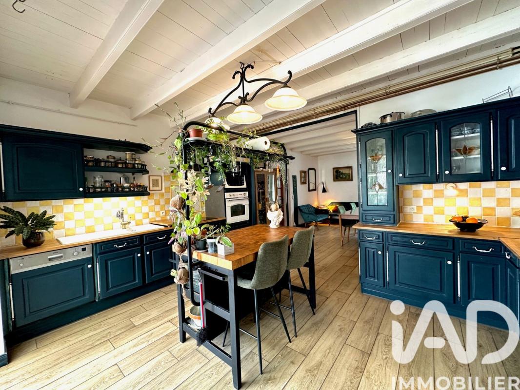 Maison de ville 9 Pièce(s) Saint-Jean-de-Liversay