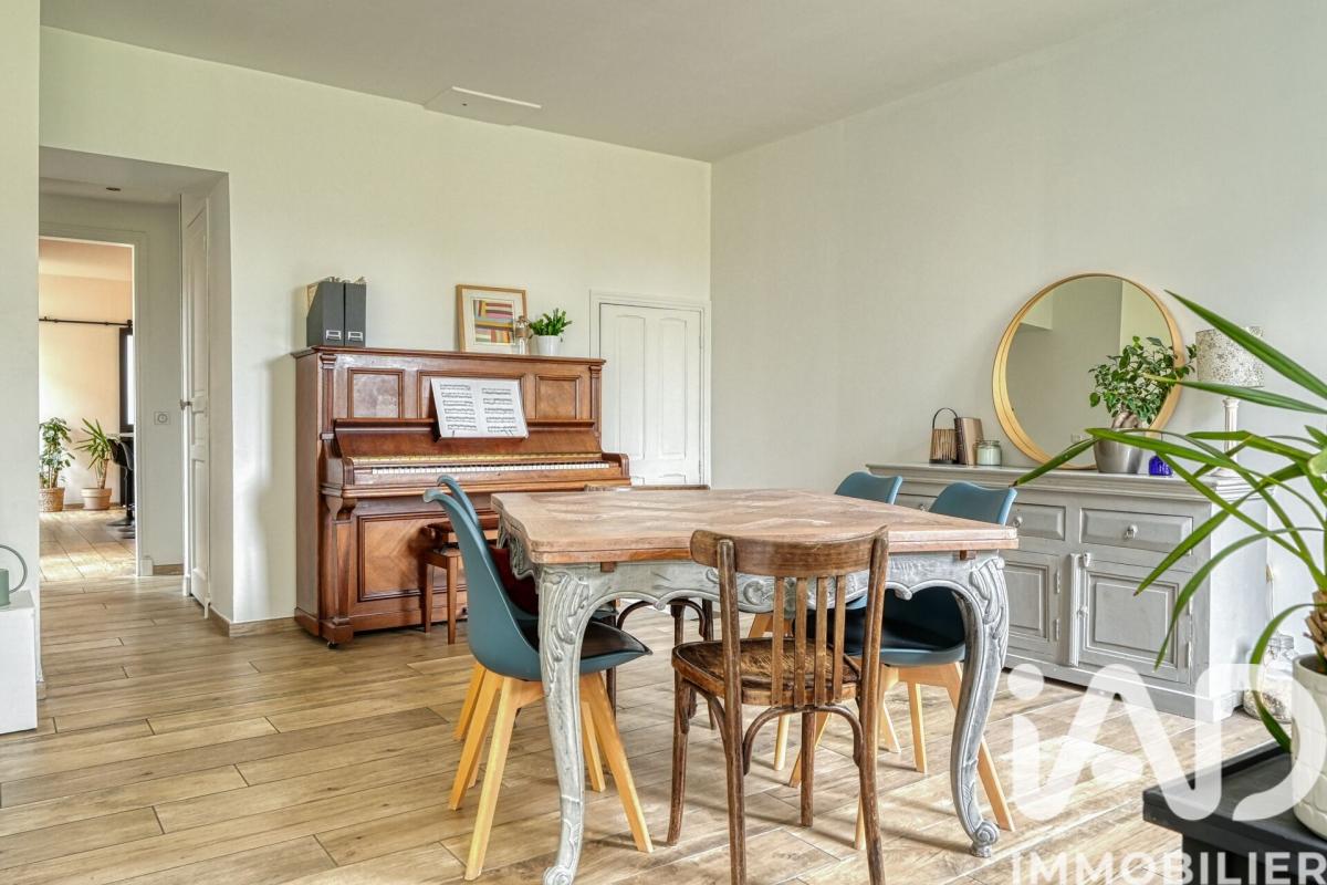 Maison 8 Pièce(s) Triel-sur-Seine