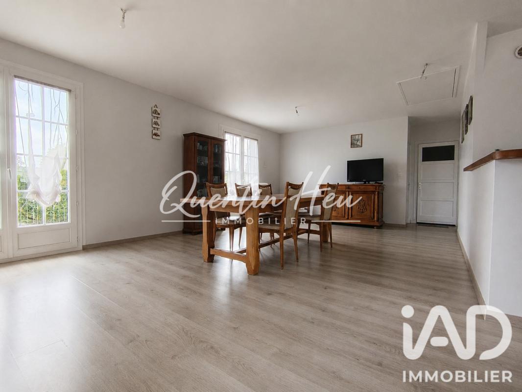 Maison 3 Pièce(s) Senneçay - Photo 2