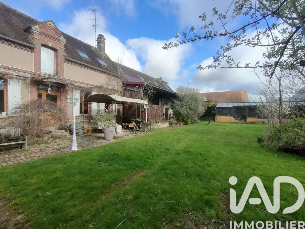 Maison 8 Pièce(s) Courgenay