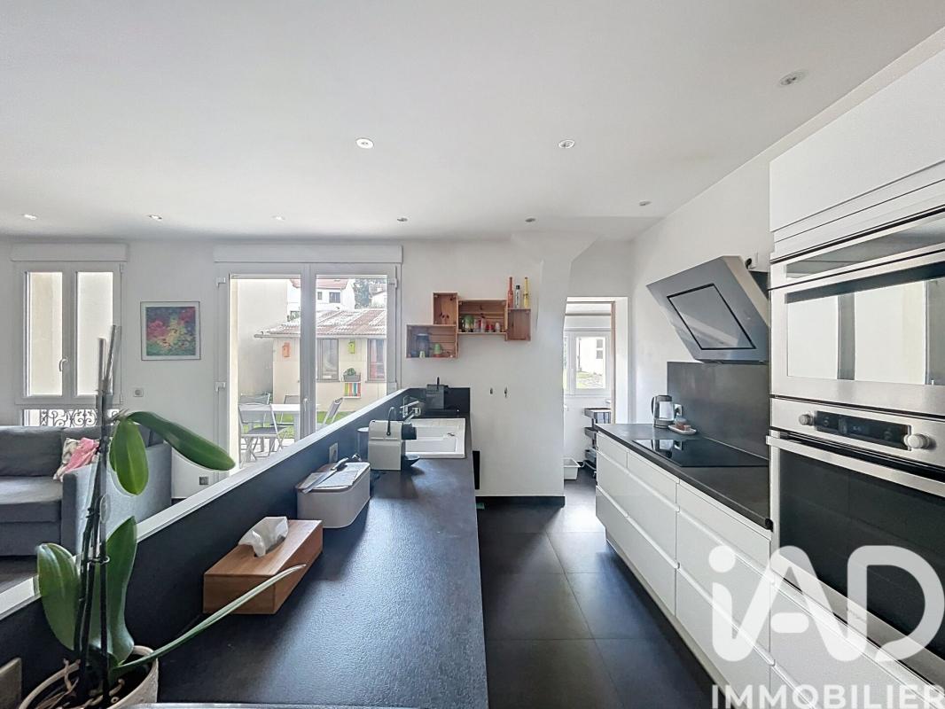 Duplex 5 Pièce(s) Suresnes